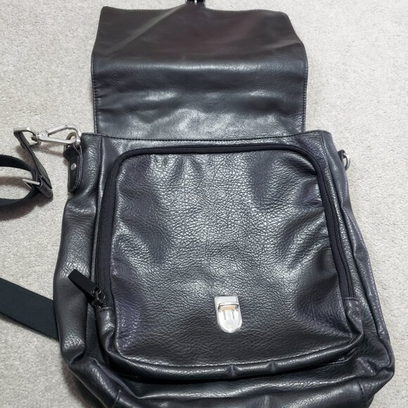 MATT & NAT Narrow Messenger Bag Briefcase Vegan Leather Press Lock Buckle Black - Picture 7 of 16